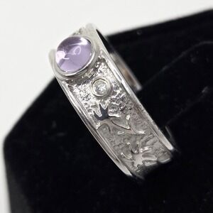 Vintage Embossed Sterling Designer Cabachon Amethyst Diamond Band Ring Size 8.75